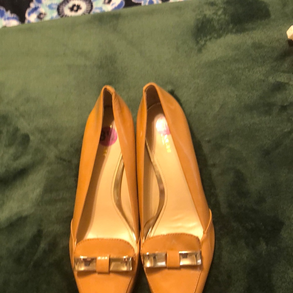 Authentic coach small heels